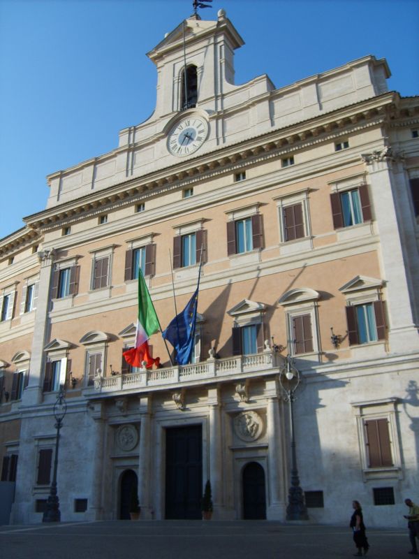 Palazzo di Montecitorio -autore- Leonardo Buluggiu.