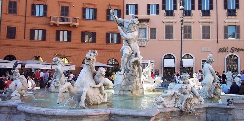 Piazza Navona - Fontana del Nettuno -autore- Giorgio Sentuti.
