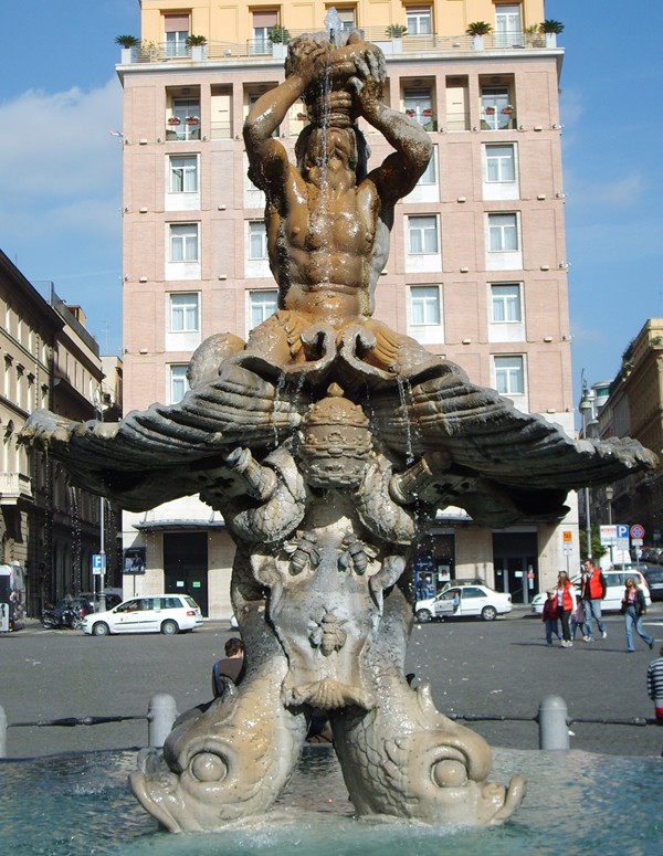 Fontana del Tritone -autore- Leonardo Buluggiu.